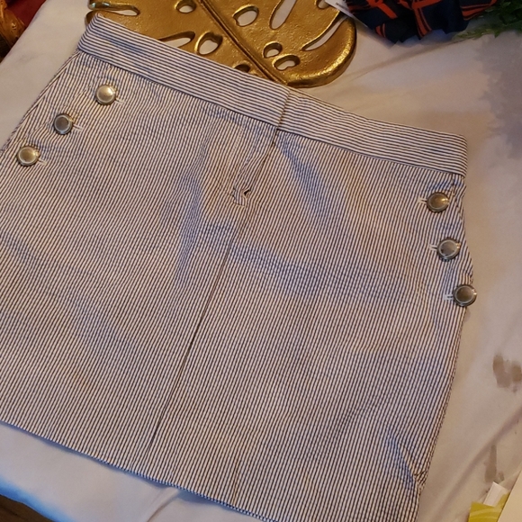J. Crew Dresses & Skirts - J Crew Seersucker Skirt Size 4
